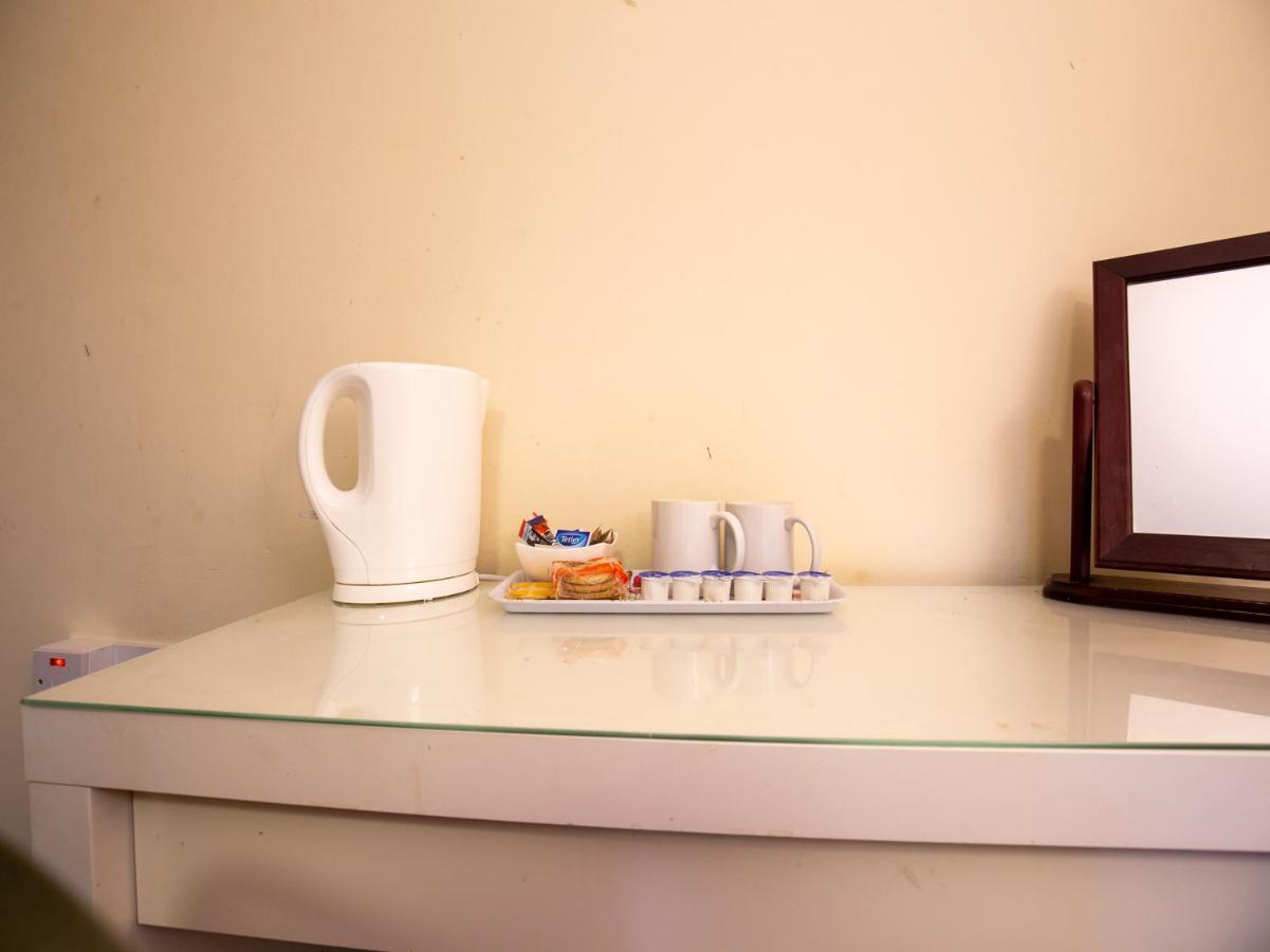 Longforgan Coaching Inn Данди Экстерьер фото